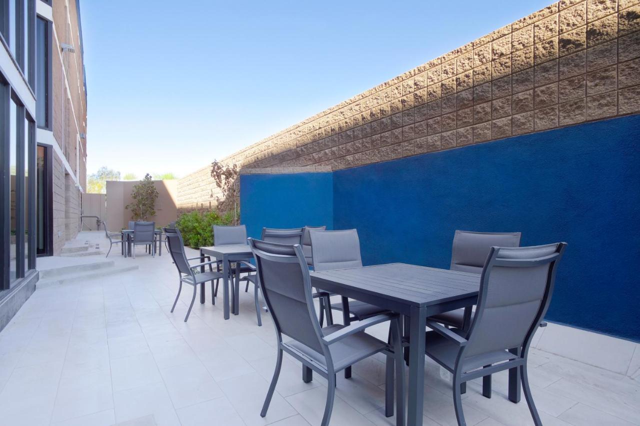 Holiday Inn Express & Suites Phoenix - Tempe, An Ihg Hotel Εξωτερικό φωτογραφία